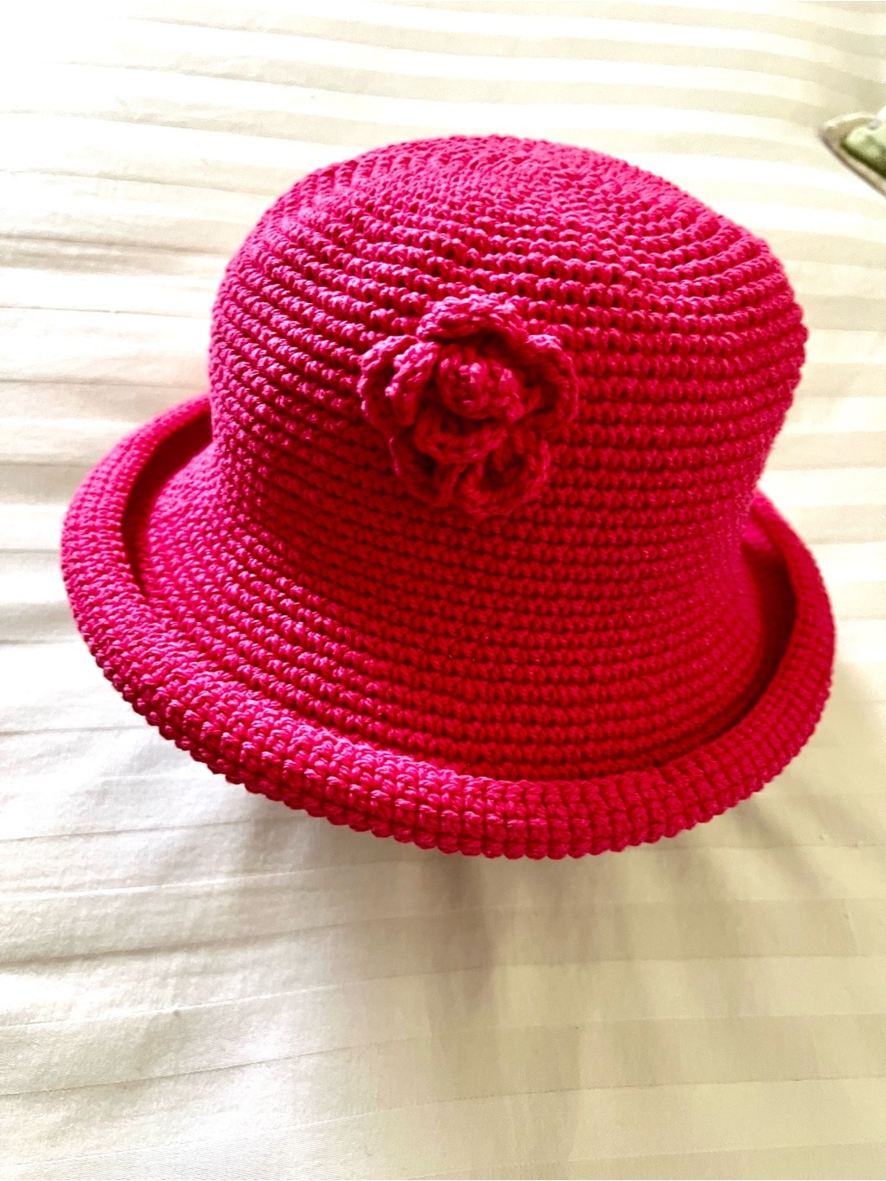 Crochet Flower Cloche Hat - Hot Pink, hand knit by Eastwinds, made in Thailand.